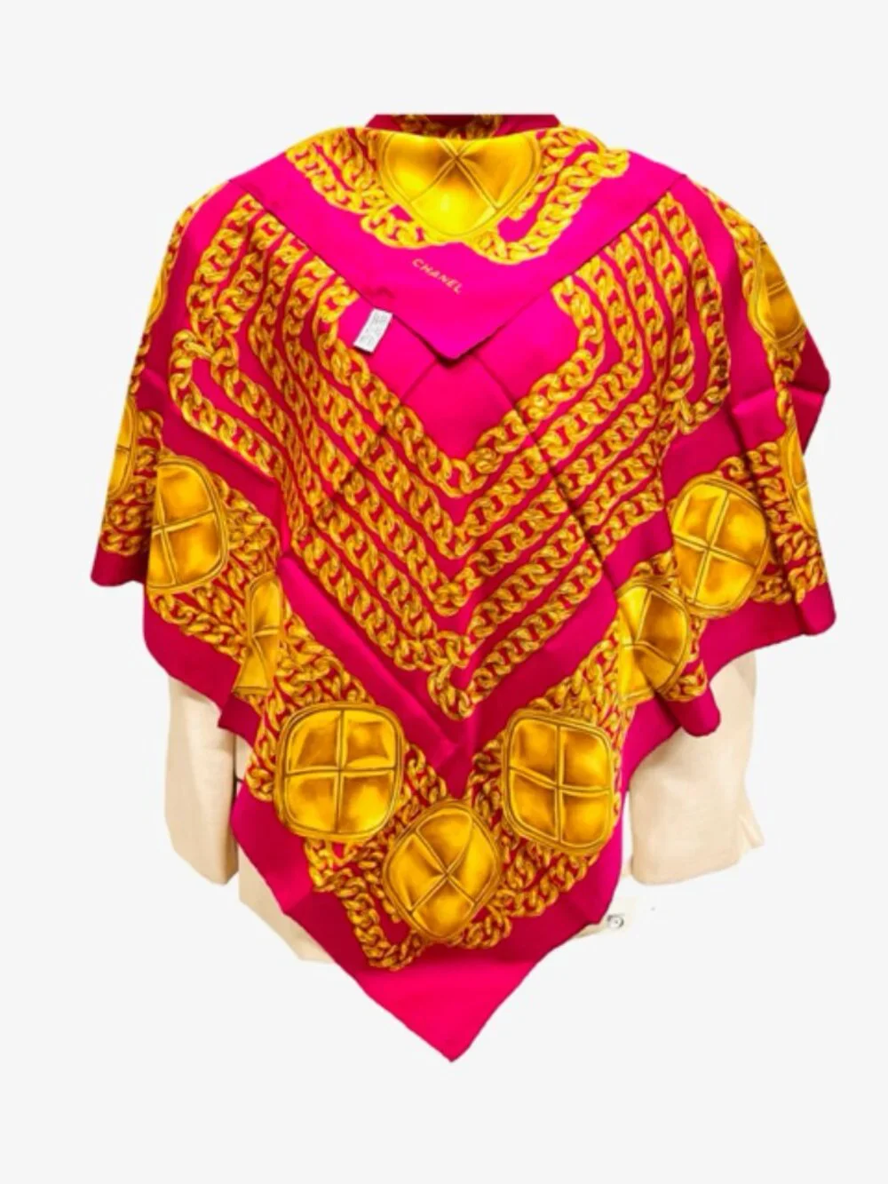 Beautiful CHANEL Itlay made   100%  silk scarf 34
